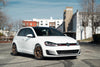 VW ゴルフGTI MK7 に APEX SM-10 17x8.5J ET43 Satin Bronze を装着 4