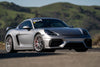APEX EC-7RS レースシルバー装着の PORSCHE 718 ケイマン GT4