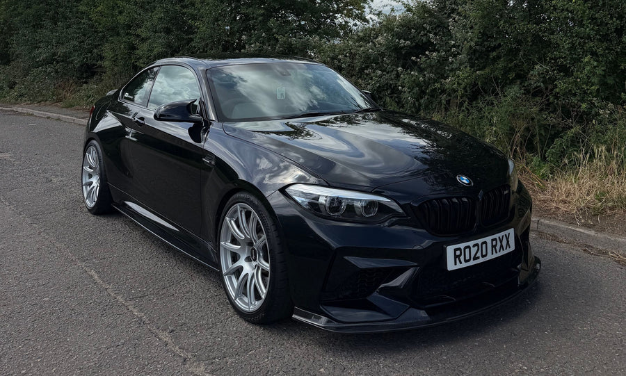 BMW M2 F87 に APEX SM-10 F:19x9J ET30 / R:19x11J ET44 を装着