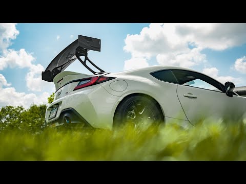 VERUS ENGINEERING - TOYOTA86/SUBARU BRZ(ZN6/ZC6)用エアロパーツ