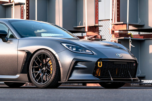 VERUS ENGINEERING(ヴェルスエンジニアリング)A0433A：TOYOTA：GR86(ZN8)：1ピースフロントスプリッター